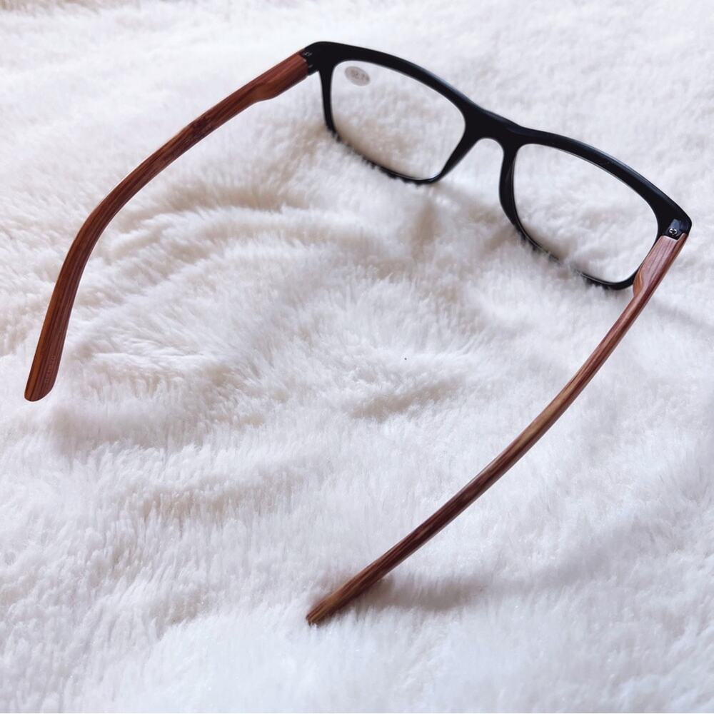 Olivia Black with Light Wood Reader Glasses - Picture 2 of 11